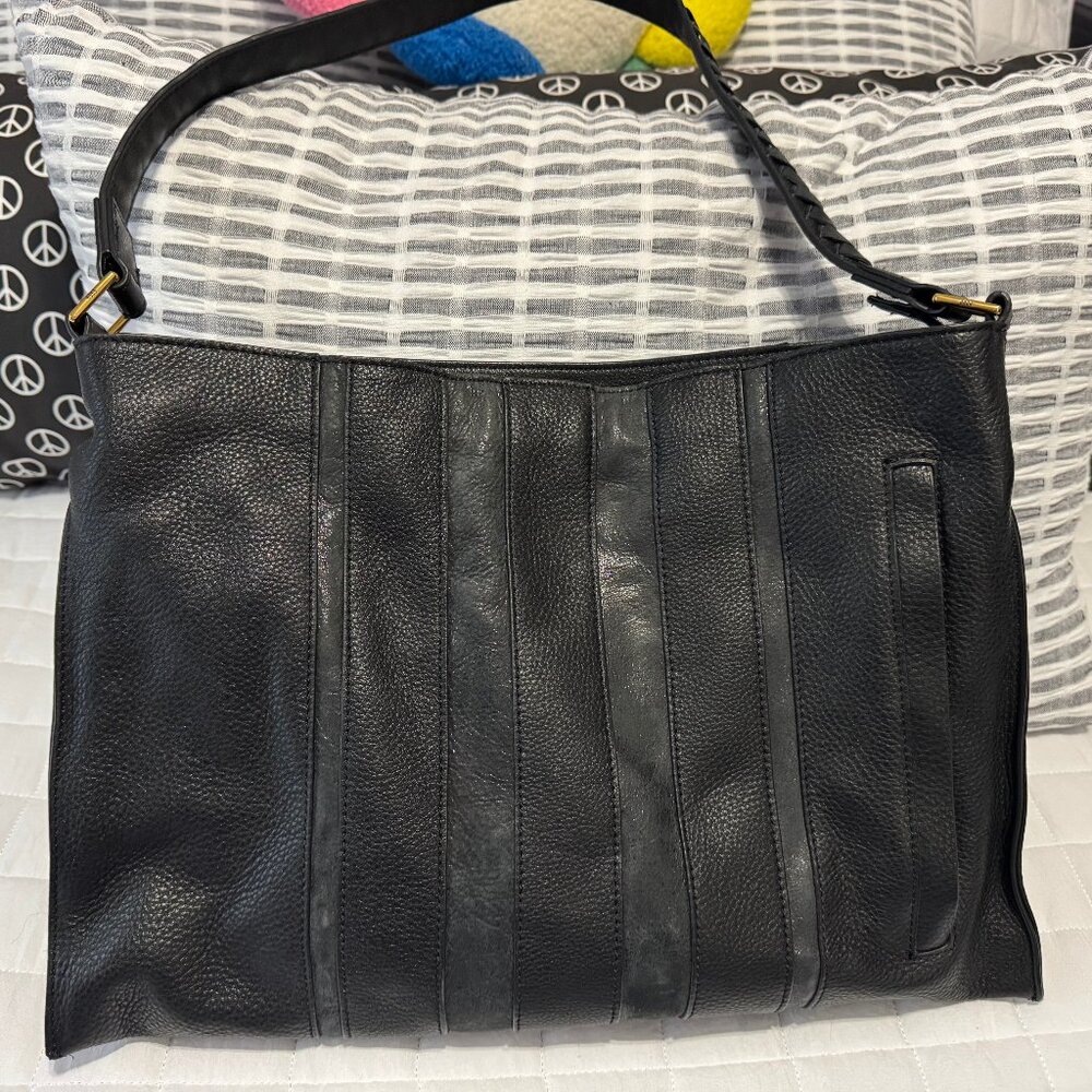 HOBO Ellis Shoulder Bag in Pebbled Leather - Black